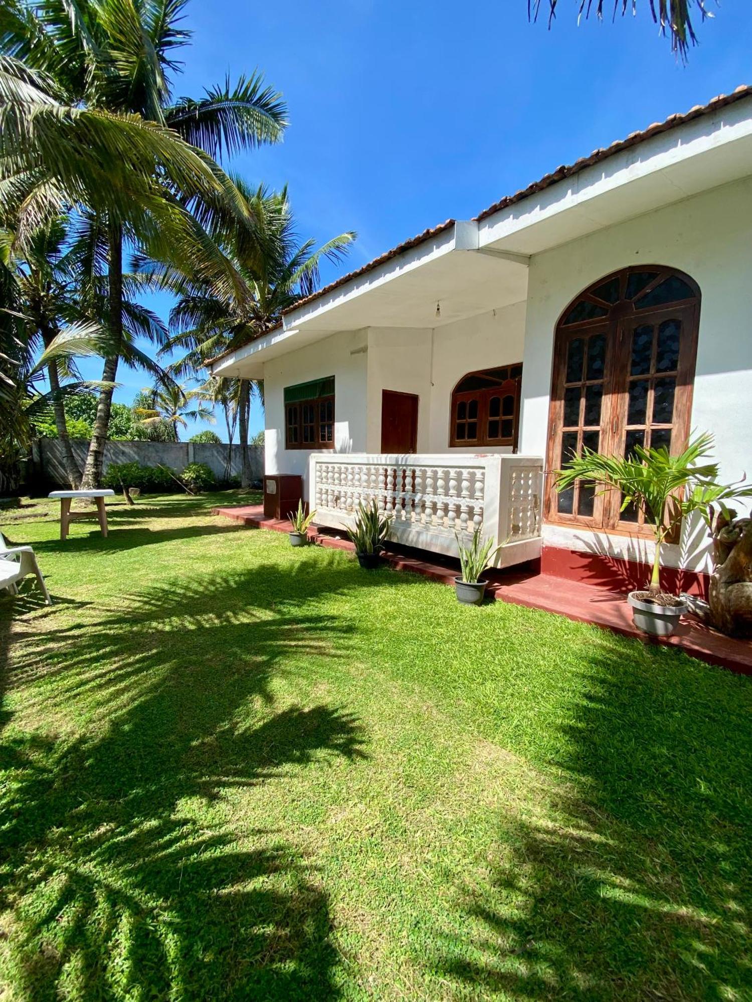 The Breeze Mirissa Exterior foto